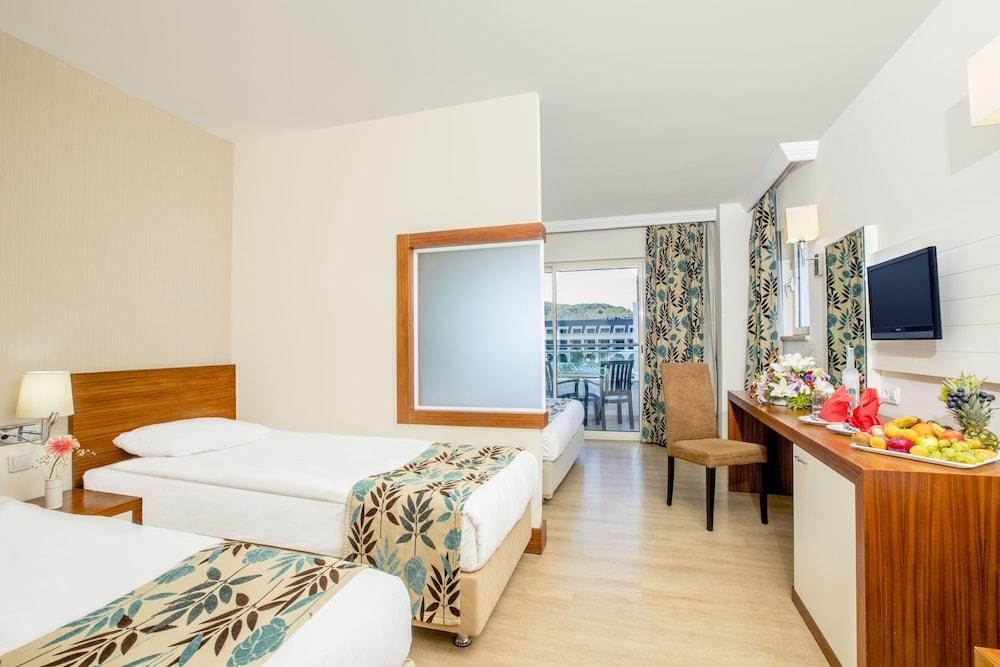 Greenwood Kemer Resort מראה חיצוני תמונה